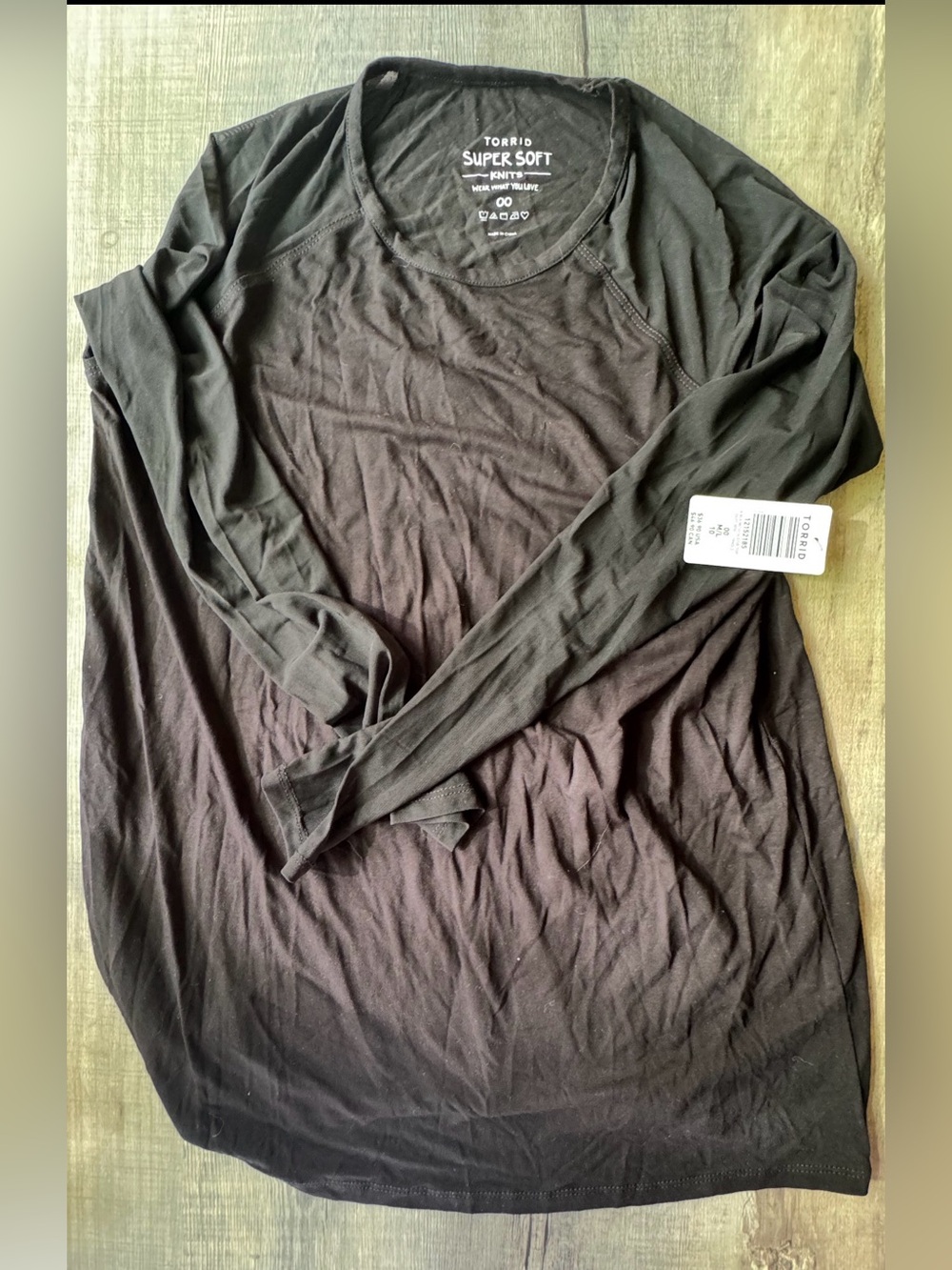 New torrid Black Mesh Sleeve Top ladies med lg